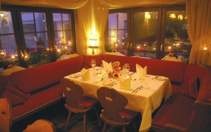 Zum Treuen Bartel Hotel Markgröningen Eksteriør billede